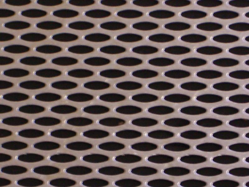 Aluminum Mesh Sheet 18" X 18" Oval