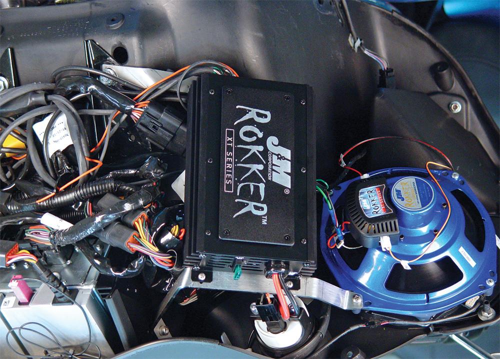 Xxr 330w 2-channel Amp Kit 7.25"x4.75"x1.75"